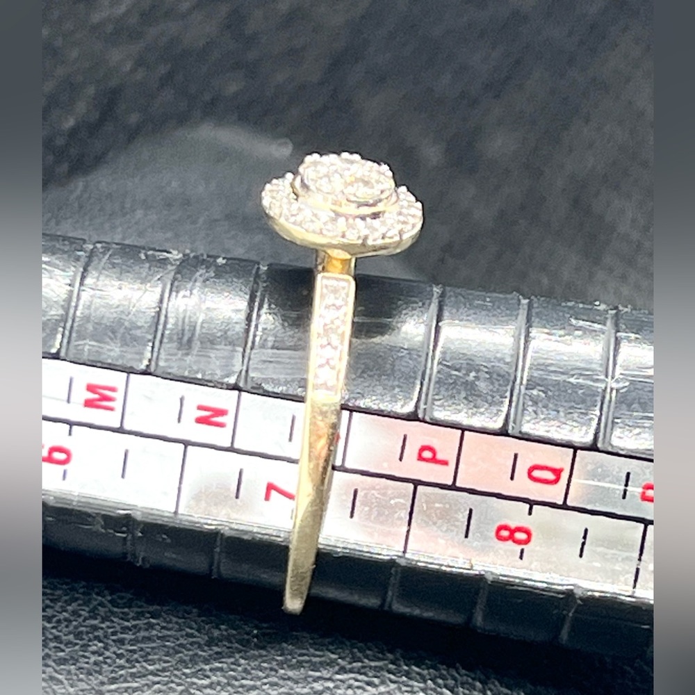 EUC 💎 FLOWER CLUSTER RING - Picture 4 of 12